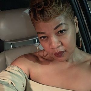 Meet your Posher, Aletha